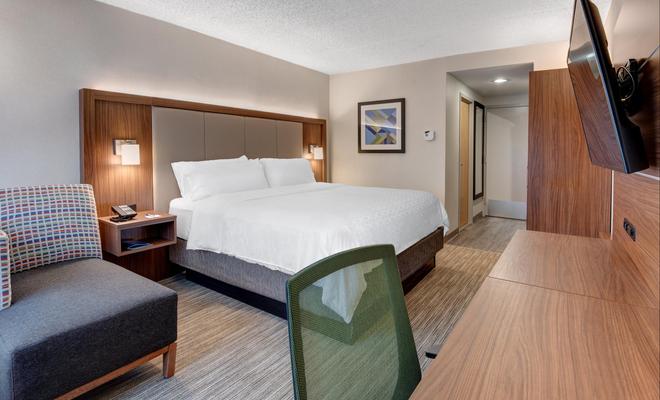 Holiday Inn Express Hotel & Suites West Long Branch