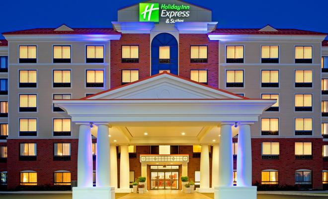 Holiday Inn Express Hotel & Suites Latham