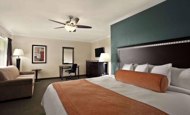 Travelodge Santa Maria