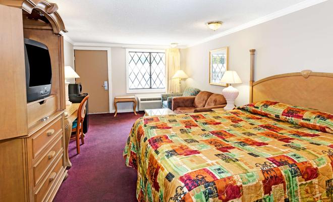Knights Inn Atlanta West-Near Six Flags
