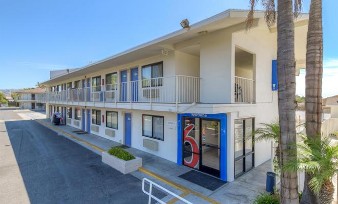 Motel 6 San Ysidro San Diego Border