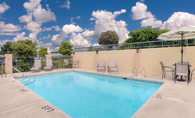 Rodeway Inn