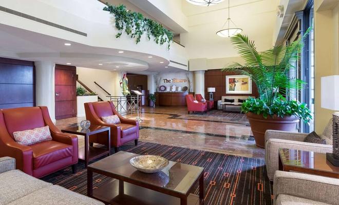 DoubleTree Suites by Hilton Hotel Cincinnati - Blue Ash