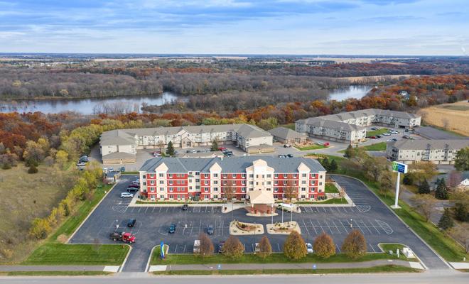 Holiday Inn Express Hotel & Suites St. Cloud