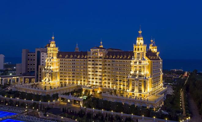 Royal Holiday Palace