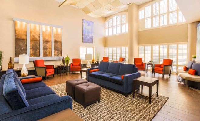 Comfort Suites Dallas Fort Worth Near Grapevine