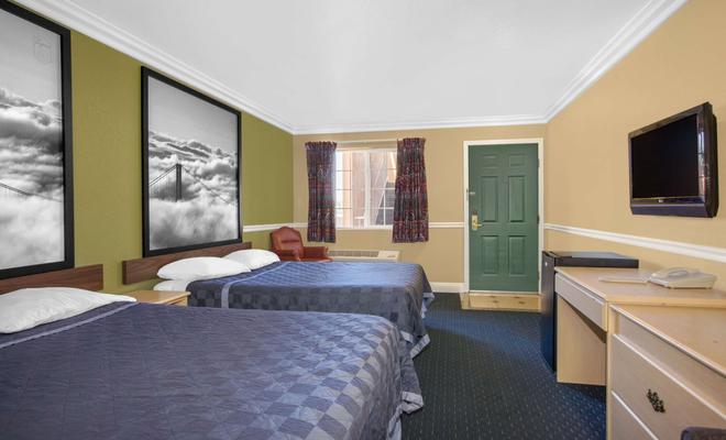 Super 8 Hayward Downtown