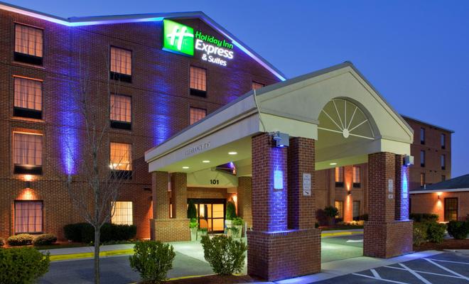 Holiday Inn Express Hotel & Suites I-95 Capitol Beltway-Largo