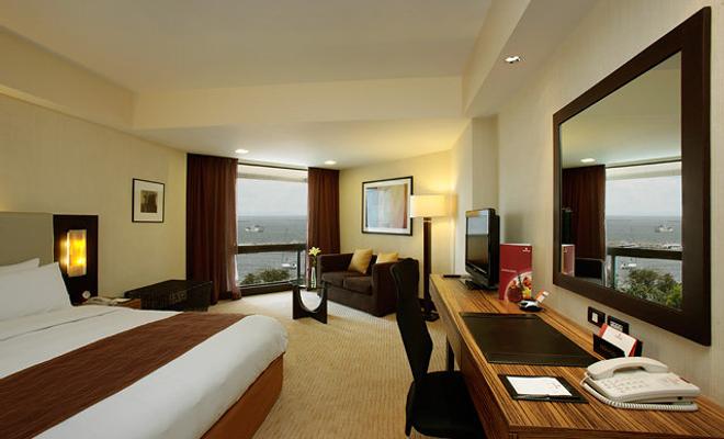 Traders Hotel Manila