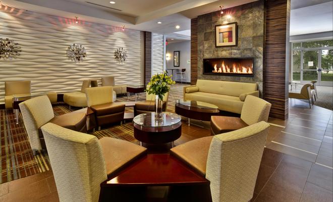 Holiday Inn Detroit Metro Airport