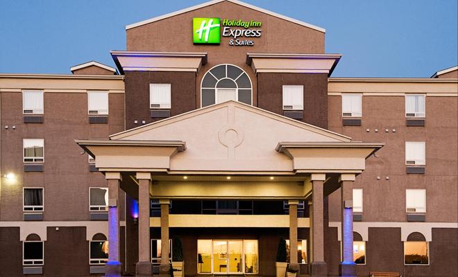 Holiday Inn Express Hotel & Suites Regina-South