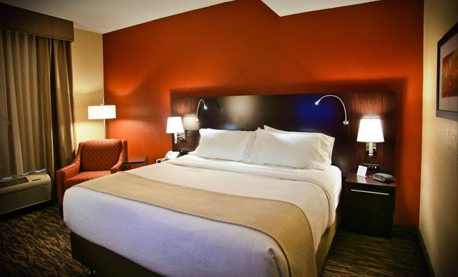 Holiday Inn Hotel & Suites LA Crosse