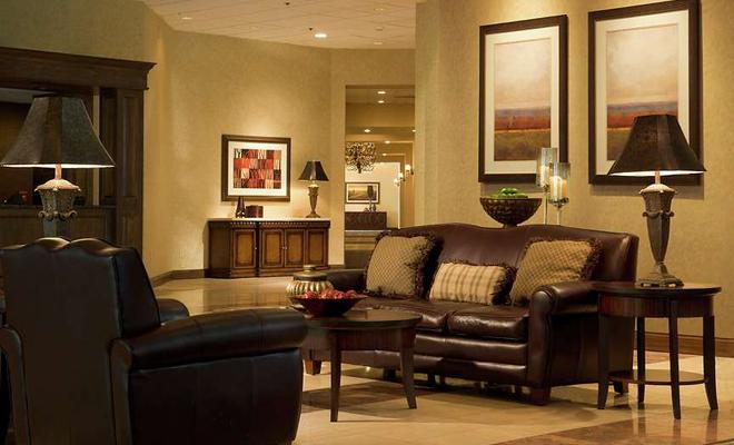 DoubleTree by Hilton Hotel Boston - Milford