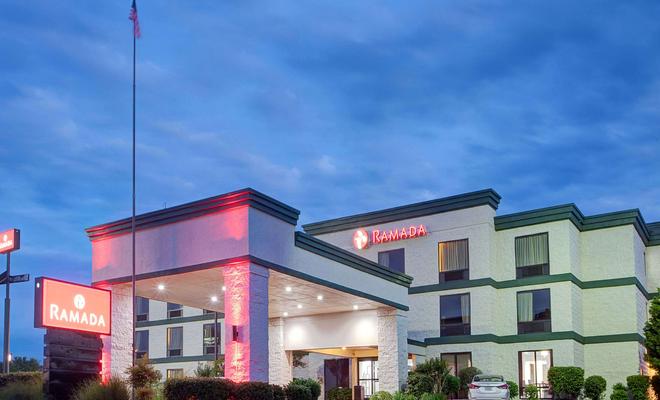 Ramada Pearl Jackson Airport