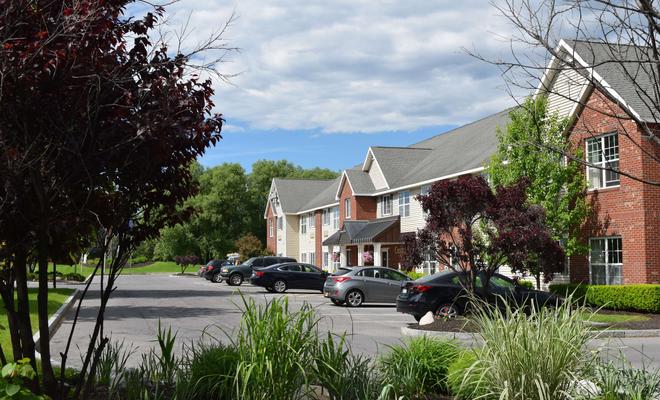 Cresthill Suites Syracuse