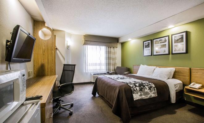 Sleep Inn at Six Flags