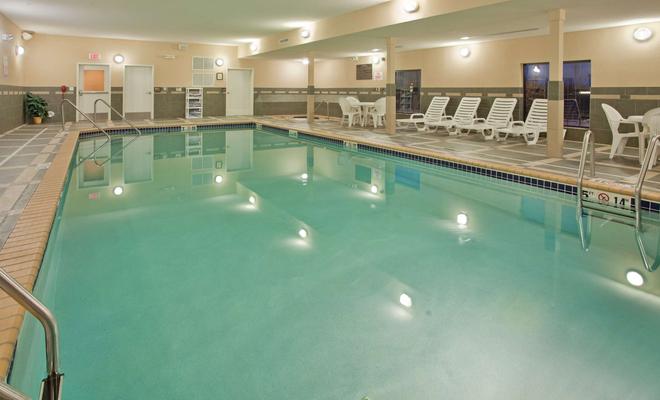 Hampton Inn & Suites St. Cloud, MN