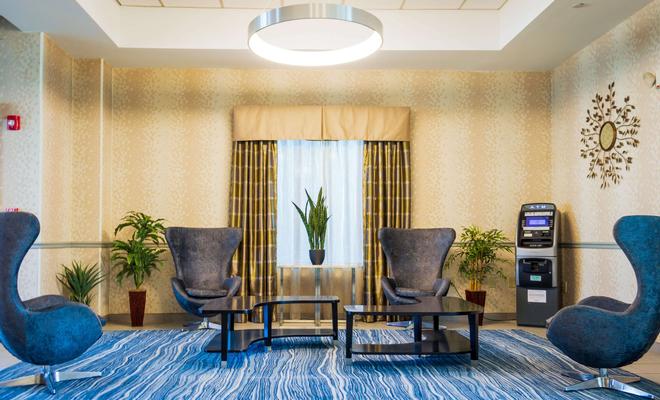 Holiday Inn Express Plainville - Foxboro Area