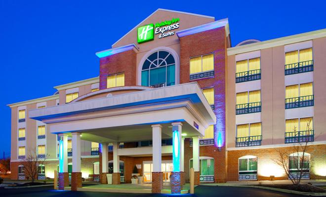 Holiday Inn Express Hotel & Suites Woodbridge