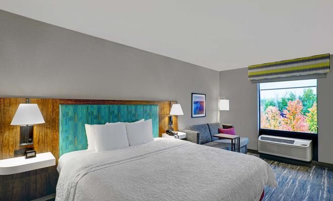Hampton Inn Utica