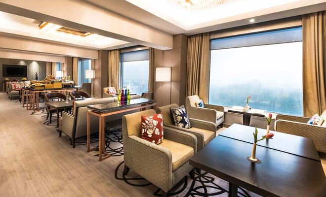 Sheraton New Delhi Hotel