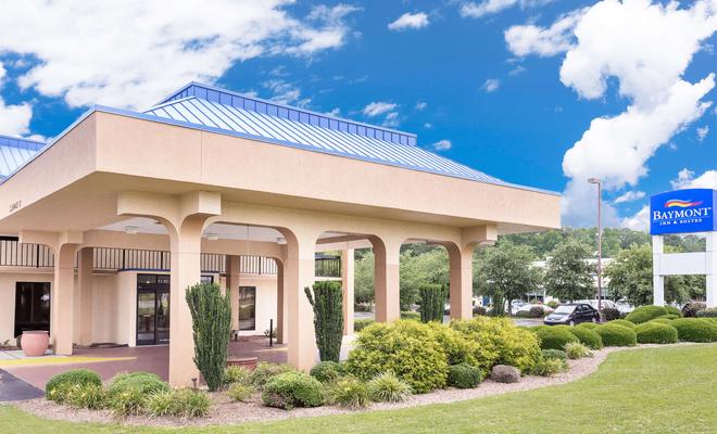 Baymont Inn and Suites Greenville