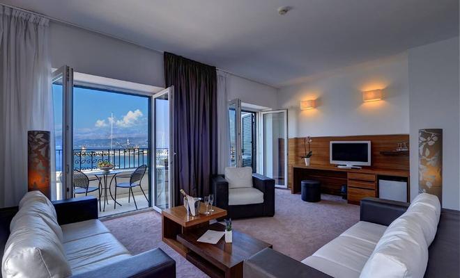 Lipa Hotel