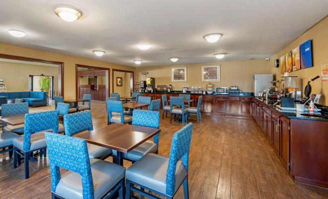 Comfort Inn & Suites