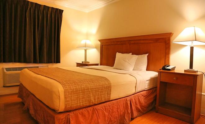 Travelodge Pasadena Central