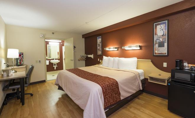 Red Roof Inn Cincinnati - Sharonville