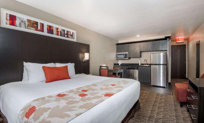 Hawthorn Suites By Wyndham Las Vegas/Henderson