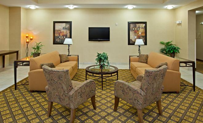 Candlewood Suites Louisville North