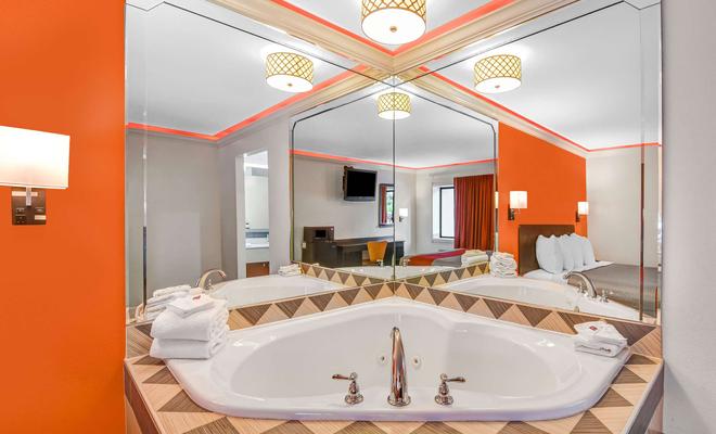 Motel 6 Norcross GA
