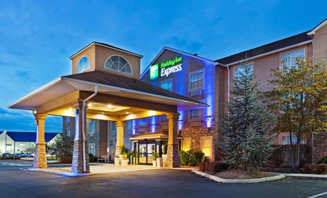 Holiday Inn Express Hotel & Suites Alcoa (Knoxville Airport)