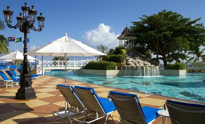 Jewel Dunns River Beach Resort & Spa