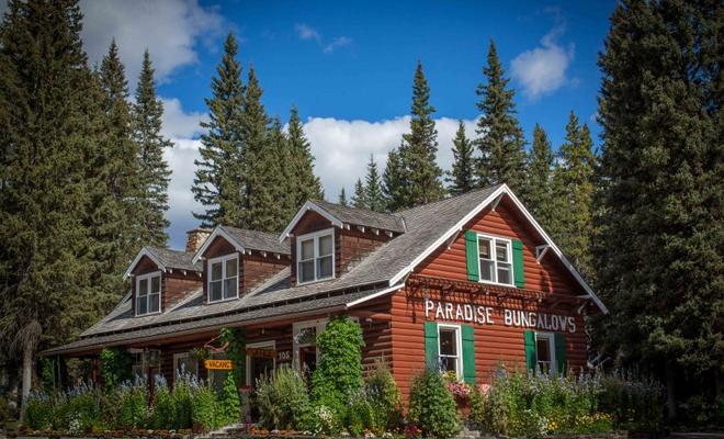 Paradise Lodge and Bungalows