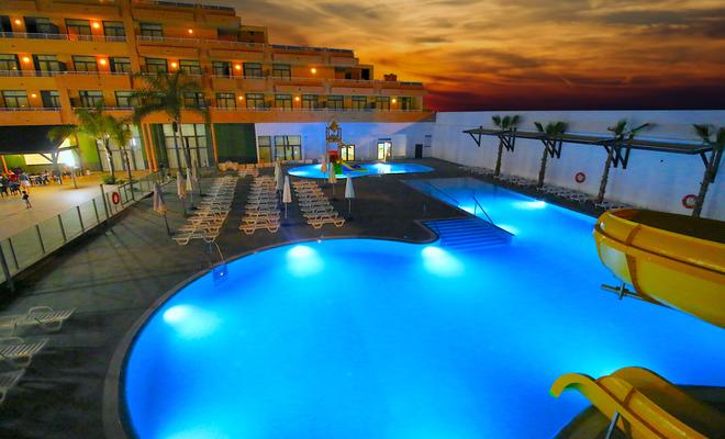 Aparthotel Reina
