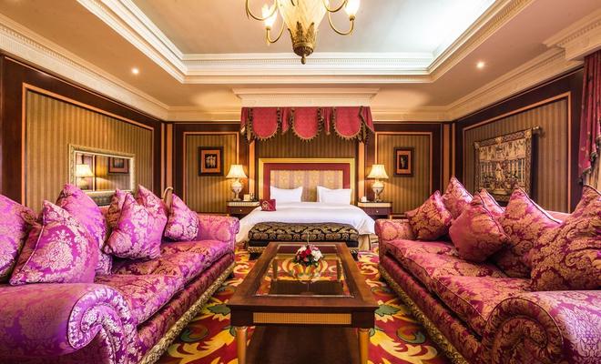 Royal Mirage Deluxe