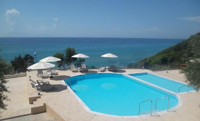 Kastro Beach Hotel