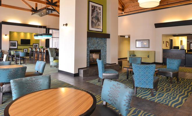 Hampton Inn & Suites Toledo-North