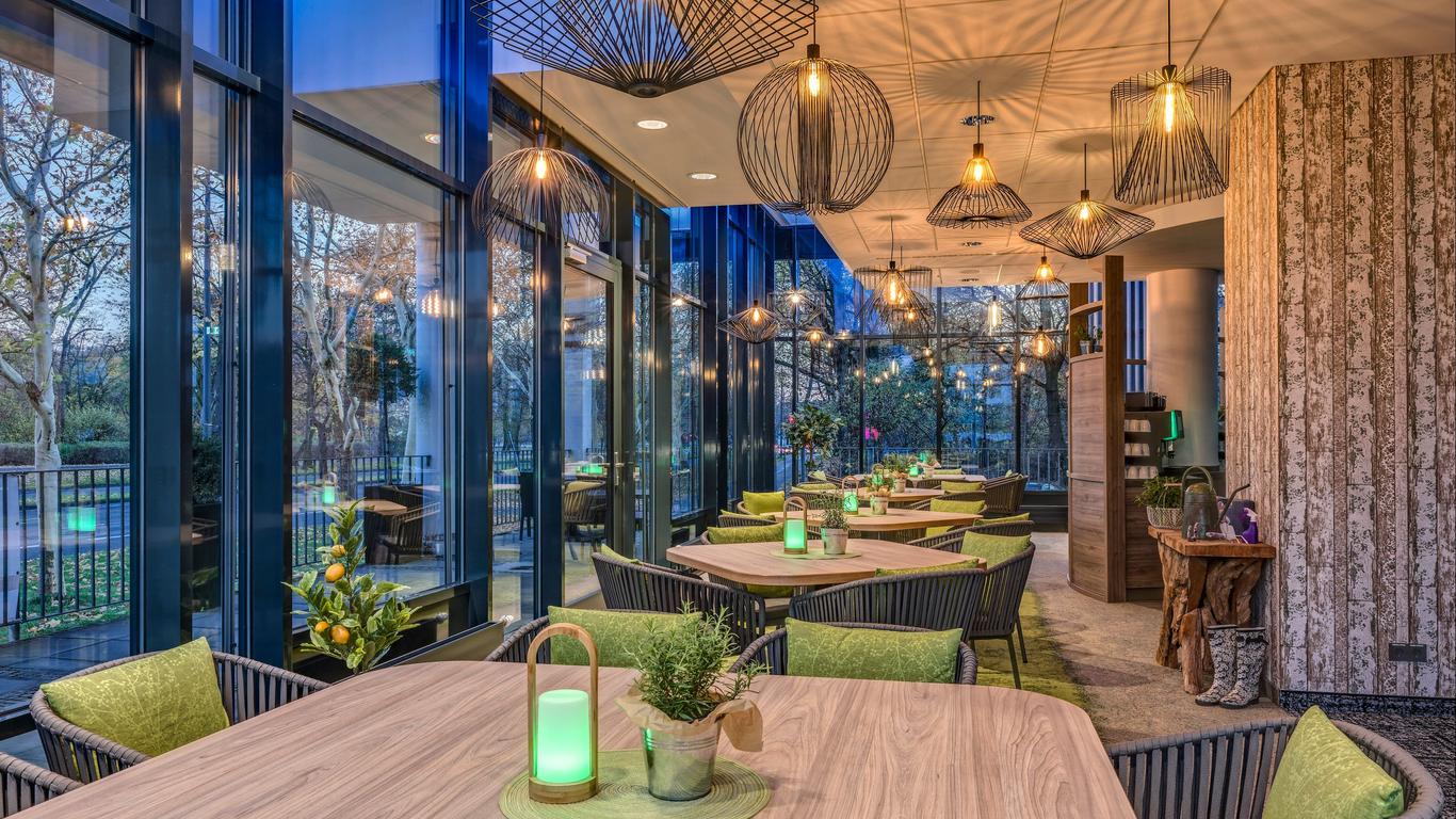 Park Inn by Radisson Cologne City West