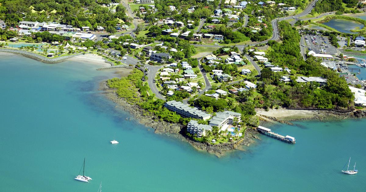 Coral Sea Hotel Airlie Beach Coral Sea Hotel Airlie Beach